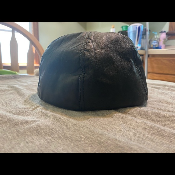 Hip-Hop style leather flat brimmed baseball cap - Picture 5 of 11